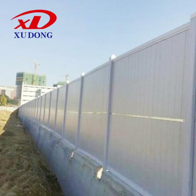 施工現(xiàn)場為何用旭東PVC圍擋？質(zhì)量和安全是決勝的關(guān)鍵！