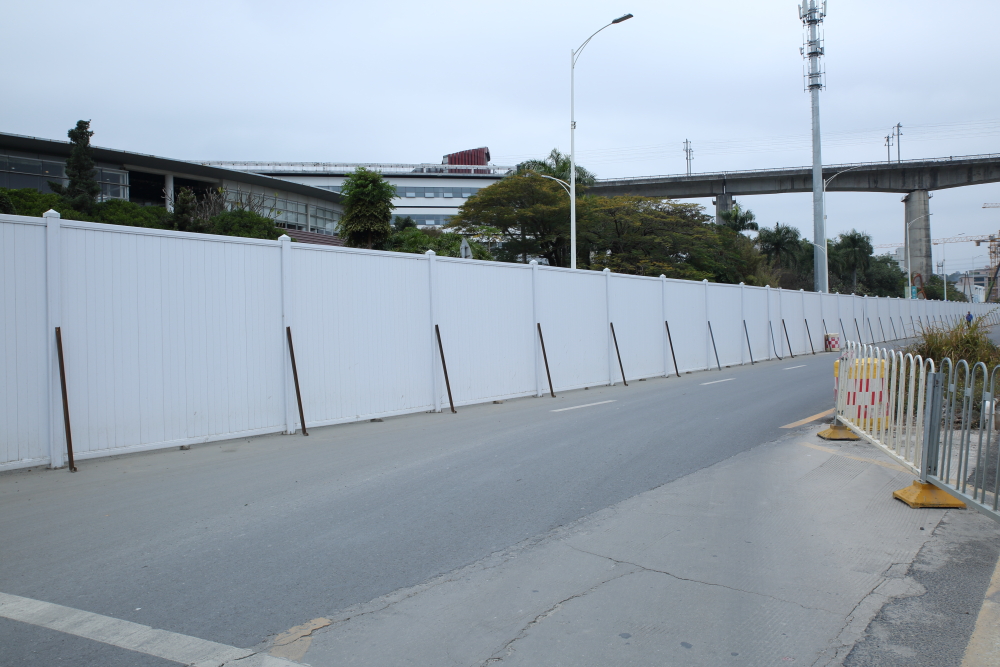 選購(gòu)深圳PVC圍擋使用，為您的工程保駕護(hù)航！