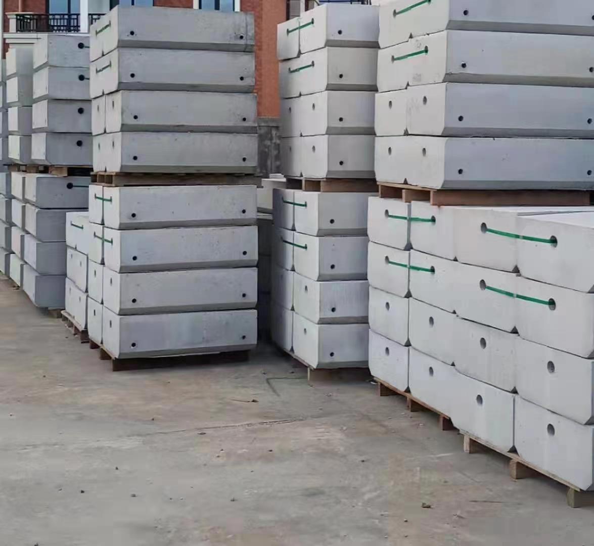 不用的施工圍檔、基礎(chǔ)塊占據(jù)工地空間怎么辦？【旭東鋼構(gòu)】